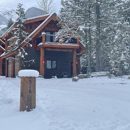 Ski-In Chalet: Private Hot Tub, Bonus Bunk House فيرني المظهر الخارجي الصورة