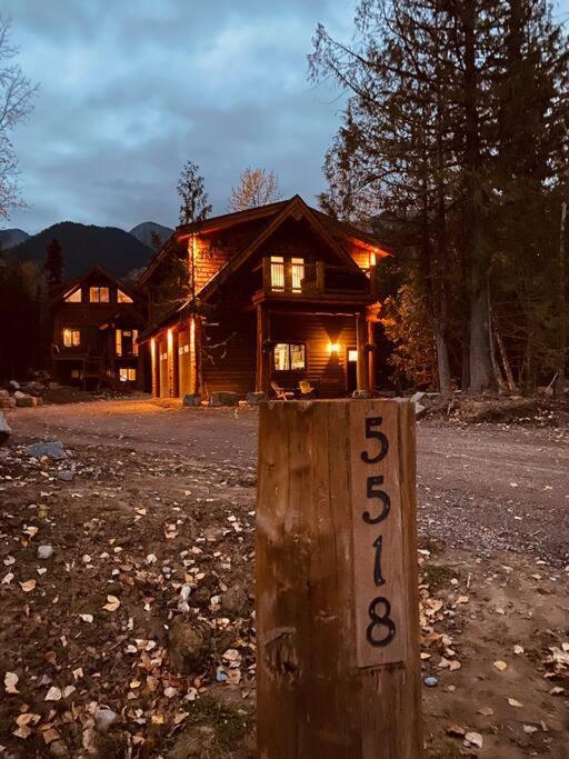 Ski-In Chalet: Private Hot Tub, Bonus Bunk House فيرني المظهر الخارجي الصورة