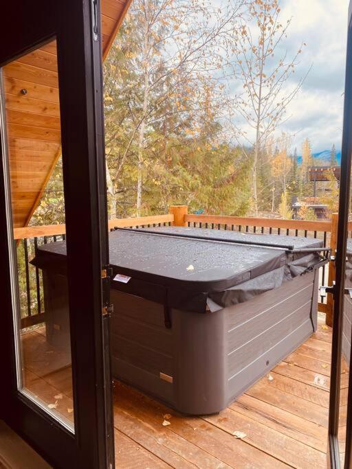 Ski-In Chalet: Private Hot Tub, Bonus Bunk House فيرني المظهر الخارجي الصورة