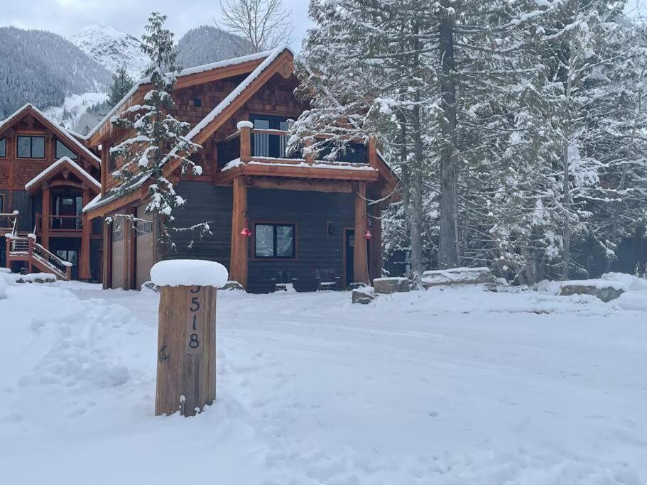 Ski-In Chalet: Private Hot Tub, Bonus Bunk House فيرني المظهر الخارجي الصورة
